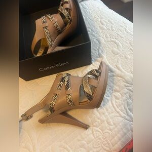 Calvin Klein women’s sandals